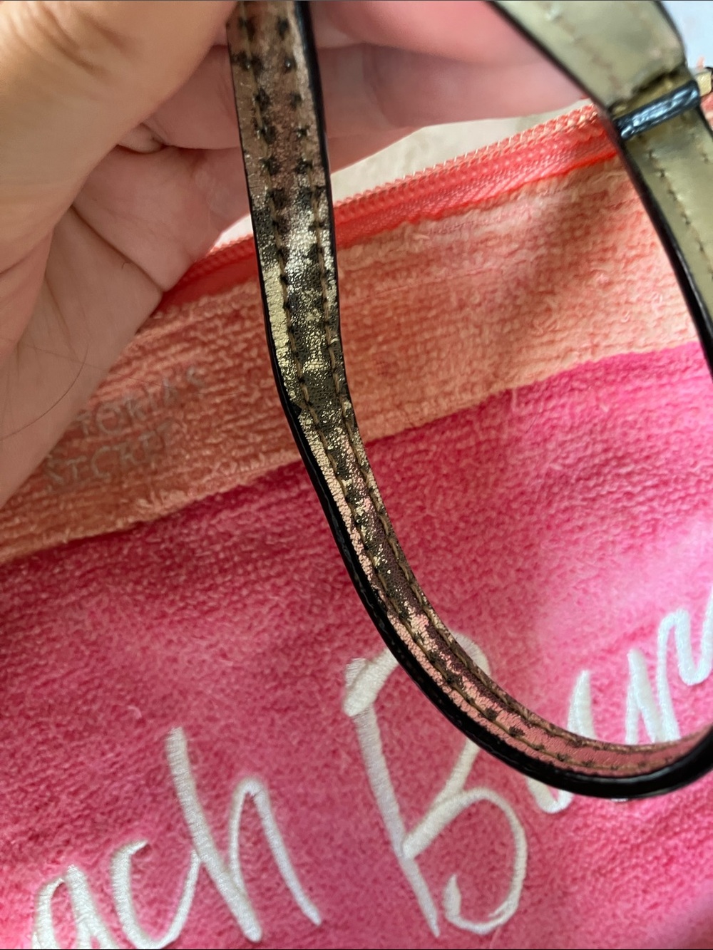 (QUITE A BIT OF WEAR LOOK AT DESCRIPTION) Victoria secret makeup bag - Picture 8 of 13